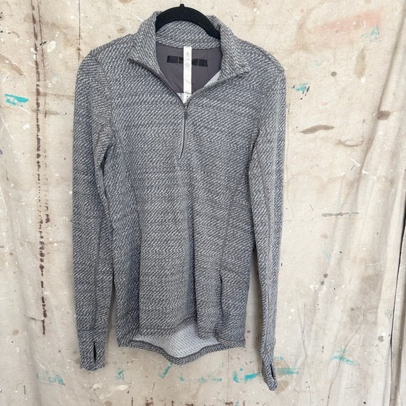 Lululemon Outrun 1/2 Zip, Hazy Heather Gray - Picture 2 of 4